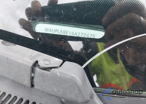 2004 Audi S4 4.2 z USA, uszkodzony, nr VIN WAUPL58E14A272475